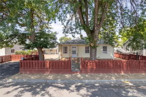 215 J St SE, Quincy, WA 98848
