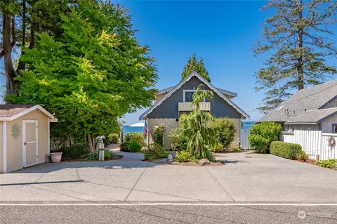 6983 Birch Bay Dr, Blaine, WA 98230