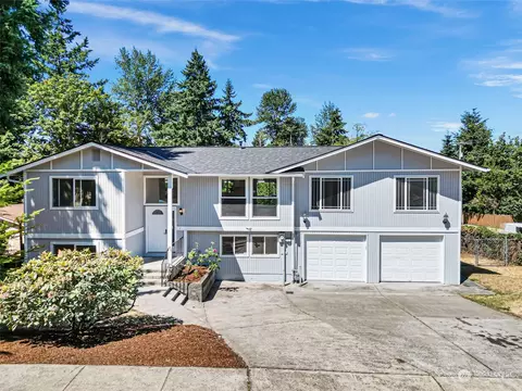 2304 26th St SE, Puyallup, WA 98374