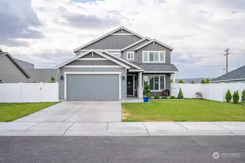 409 L St NE, Quincy, WA 98848