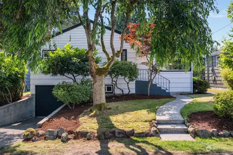 13107 Palatine Ave N, Seattle, WA 98133