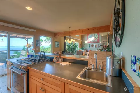214 Walker Dr, Eastsound, WA 98245 photo 16