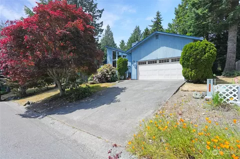 4210 Bryce Dr, Anacortes, WA 98221