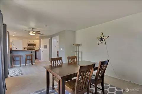 3457 Garland Pl, Enumclaw, WA 98022 photo 14
