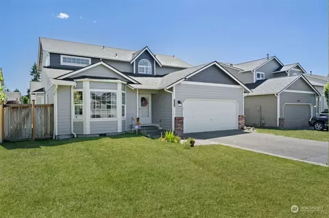 8006 207th St E, Spanaway, WA 98387