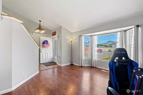 8006 207th St E, Spanaway, WA 98387 photo 5