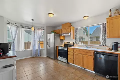 8006 207th St E, Spanaway, WA 98387 photo 12