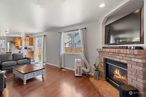 8006 207th St E, Spanaway, WA 98387 photo 17