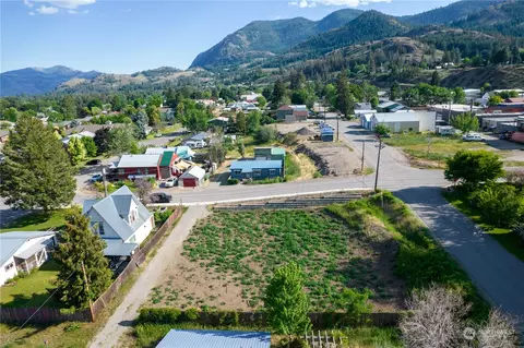 304 2nd Ave E, Twisp, WA 98856 photo 4