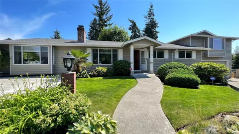 11413 SE 86th St, Newcastle, WA 98056