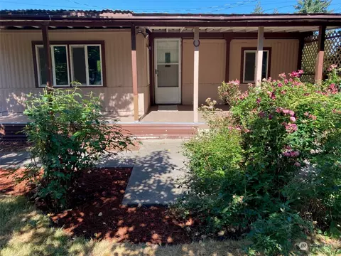 409 W 2nd St, Waitsburg, WA 99361