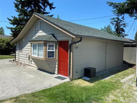 618 W Fairhaven Ave, Burlington, WA 98233