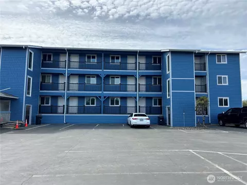 835 Ocean Shores Blvd NW #208, Ocean Shores, WA 98569