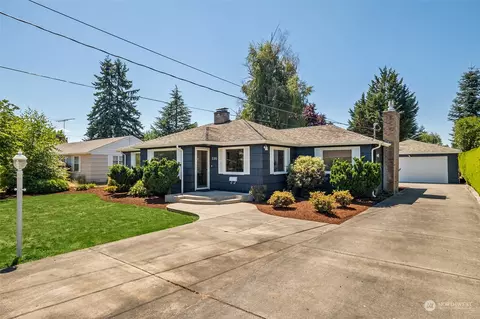 330 18th St NW, Puyallup, WA 98371