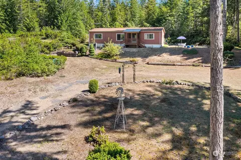 2450 NE Dewatto Rd, Tahuya, WA 98588