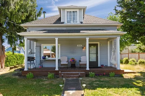 514 SW 5th Ave, Castle Rock, WA 98611