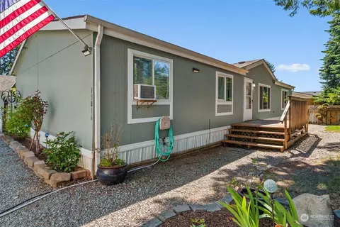 15816 80th Ave E, Puyallup, WA 98375