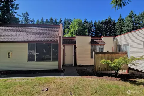 14600 SE 176th St #G3, Renton, WA 98058