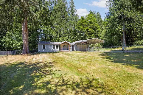 4116 Essex St NW, Bremerton, WA 98310