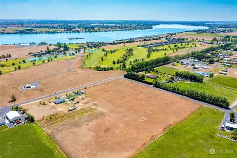 4656 NE Road F NE, Moses Lake, WA 98837