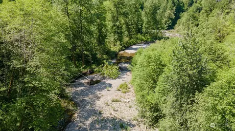 18 Jim Creek Rd, Arlington, WA 98223