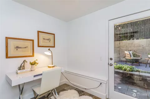 1126 A 10th Ave E, Seattle, WA 98102 photo 6