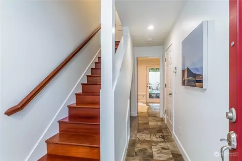 1126 A 10th Ave E, Seattle, WA 98102 photo 4