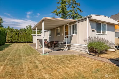 5144 Hazel Ln, Blaine, WA 98230