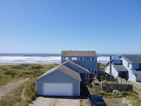 409 Dune Crest Dr, Westport, WA 98595