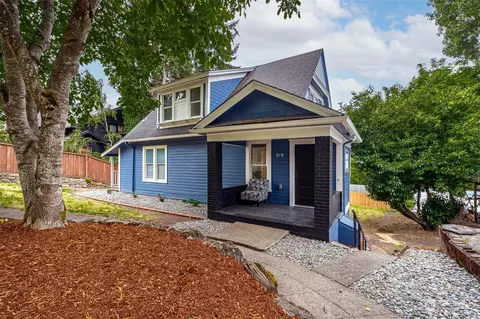 219 NE Washington Ave, Chehalis, WA 98532