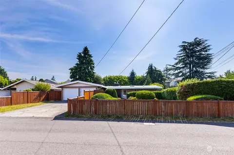 17644 110th Ave SE, Renton, WA 98055