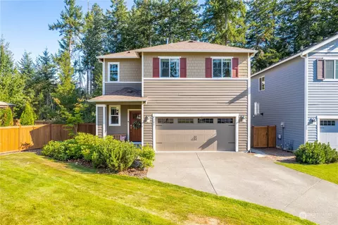 4121 Cameron Dr NE, Lacey, WA 98516