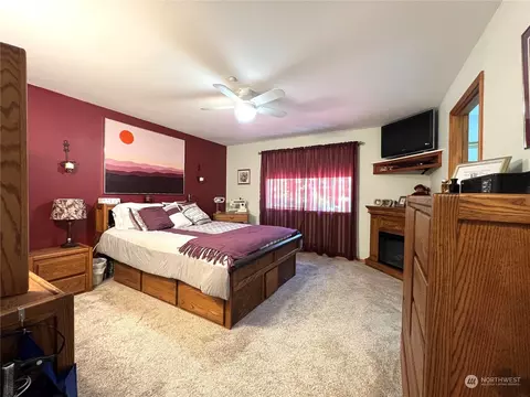 30811 SE 408th St, Enumclaw, WA 98022 photo 17