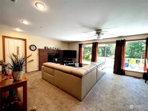 30811 SE 408th St, Enumclaw, WA 98022 photo 10