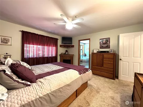 30811 SE 408th St, Enumclaw, WA 98022 photo 18