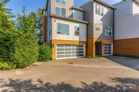18240 73rd Ave NE #101, Kenmore, WA 98028
