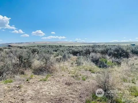 7996 SE F Rd, Othello, WA 99344