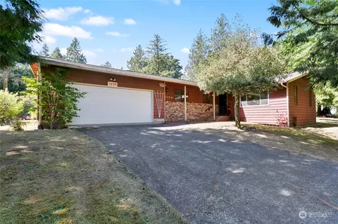 1024 Shaw Rd, Ferndale, WA 98248