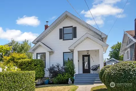 10216 56th Ave S, Seattle, WA 98178