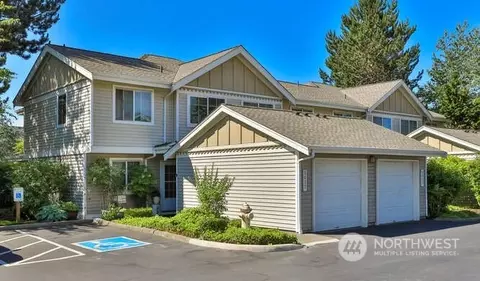 5627 S 232nd St, Kent, WA 98032