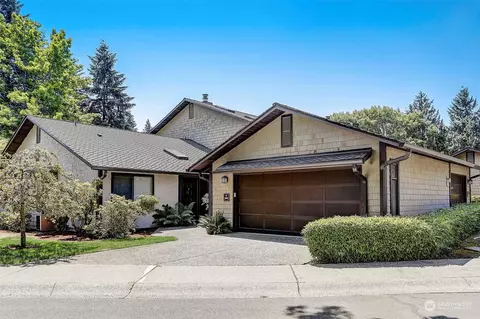 11903 Stendall Dr N, Seattle, WA 98133