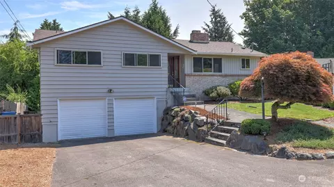 17830 5th Ave NW, Shoreline, WA 98177