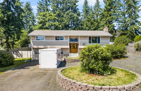 8489 E Caraway Rd, Port Orchard, WA 98366