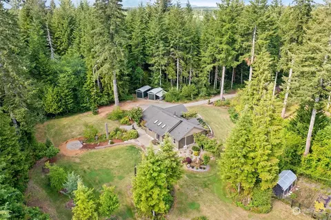 282 W Forest Green Ln, Elma, WA 98541