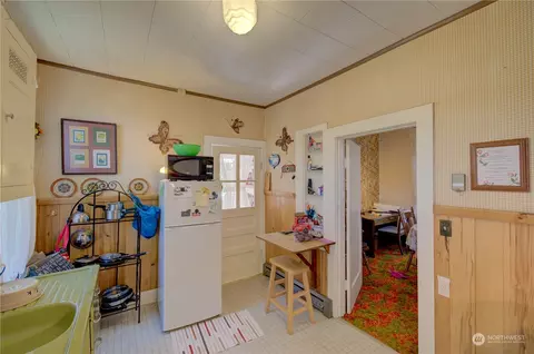 415 Spruce St E, Ilwaco, WA 98624 photo 11