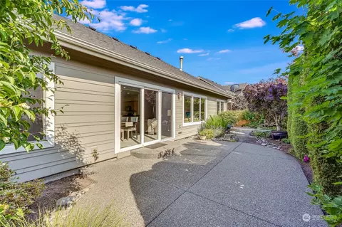 11745 239th Ave NE, Redmond, WA 98053