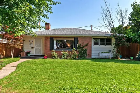 910 Plum St, Wenatchee, WA 98801