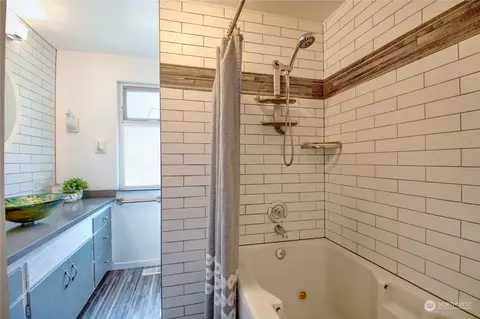 8110 E Glen Dr, Everett, WA 98203 photo 11