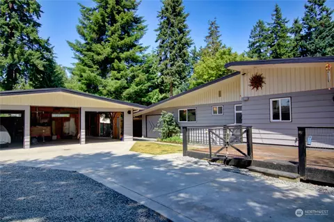 8110 E Glen Dr, Everett, WA 98203 photo 2