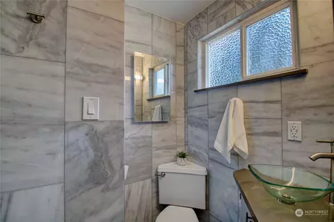 8110 E Glen Dr, Everett, WA 98203 photo 14